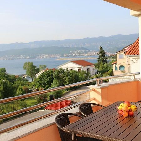 Apartment Dina Šilo Exteriör bild