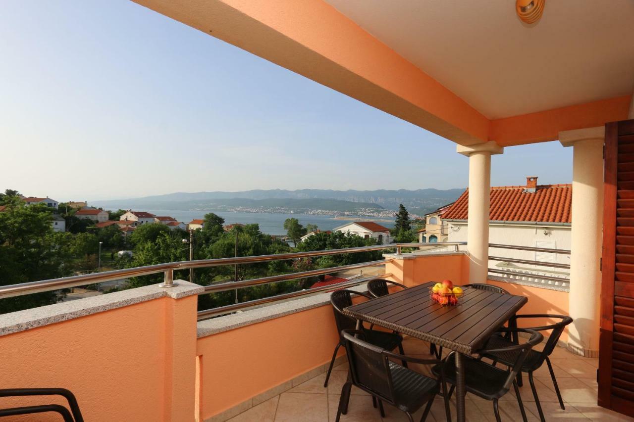 Apartment Dina Šilo Exteriör bild