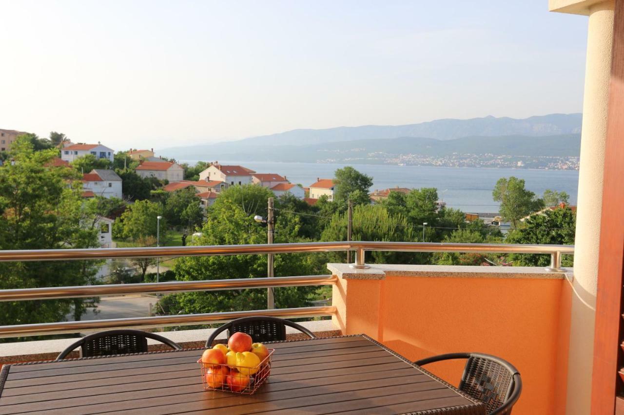 Apartment Dina Šilo Exteriör bild
