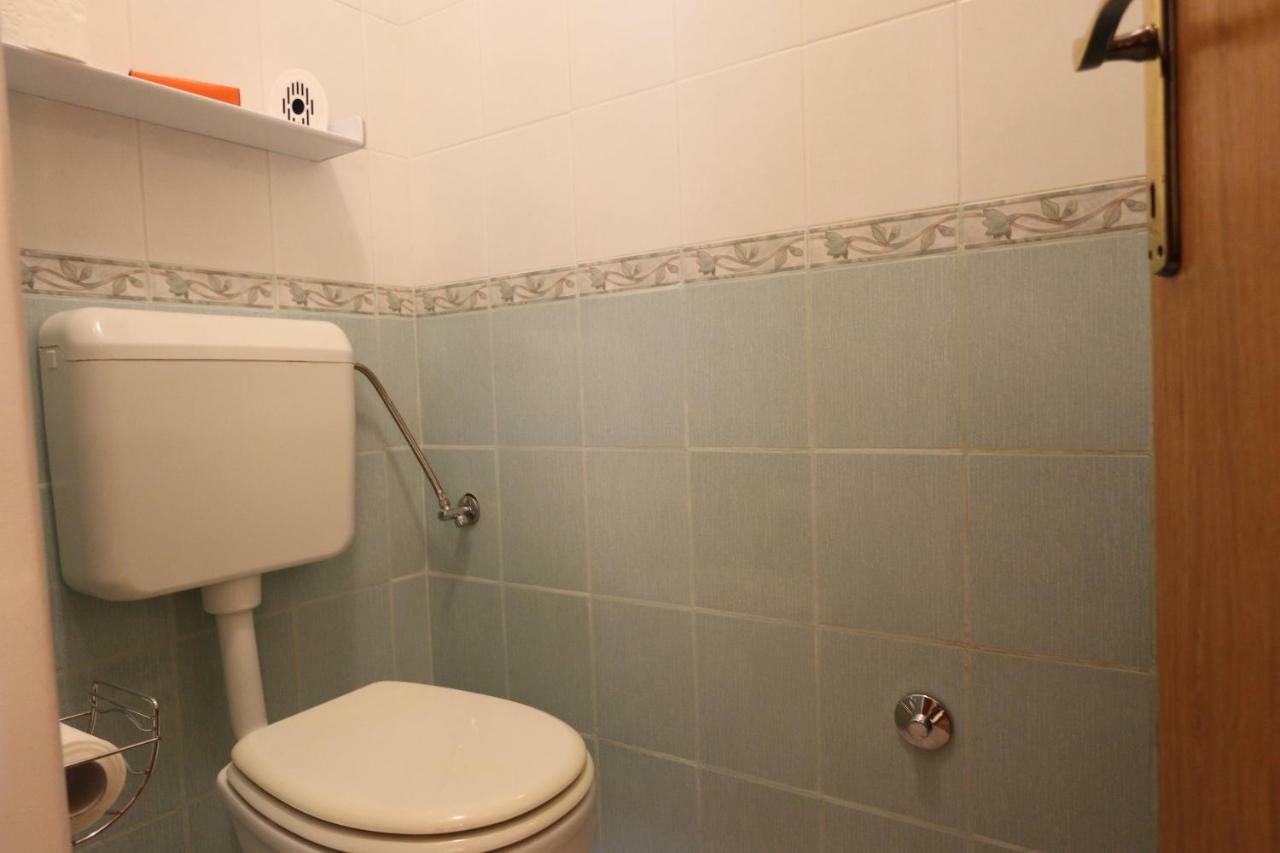 Apartment Dina Šilo Exteriör bild